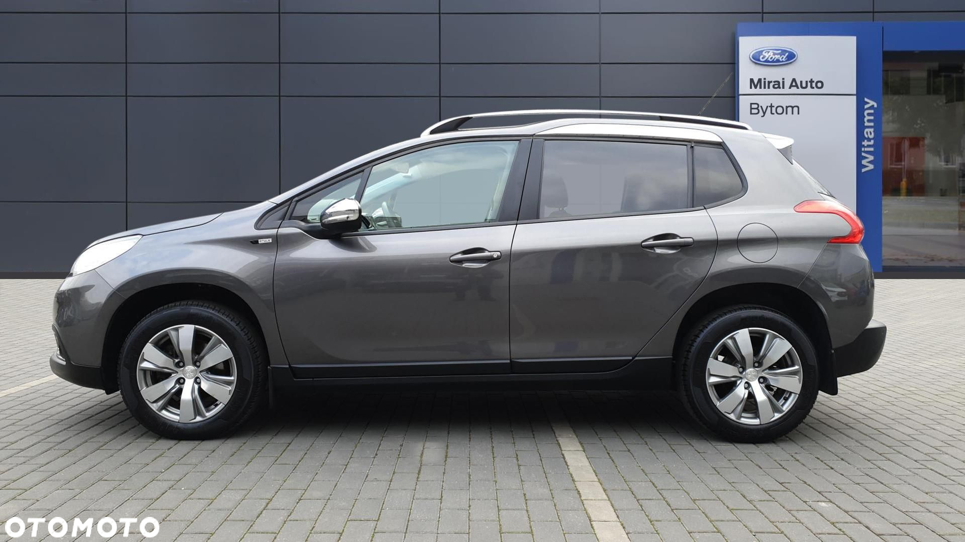 Peugeot 2008 1.2 Pure Tech Style S&S - 4