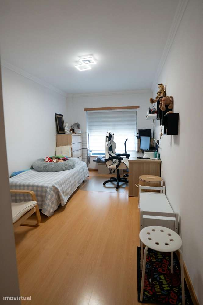 Apartamento à venda na Rua Sebastião e Silva, Santo António dos C.-8