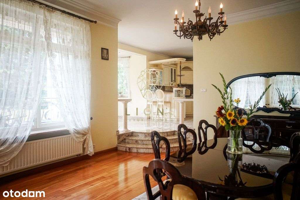 Willa na działce 3500m2. z pięknym ogrodem!-9