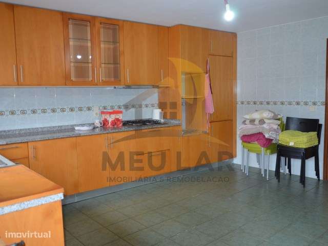 Moradia T4 + 2 Independe São Roque-40
