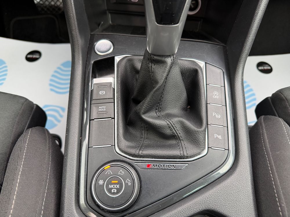 volkswagen tiguan   2 0 tdi 4mot dsg elegance