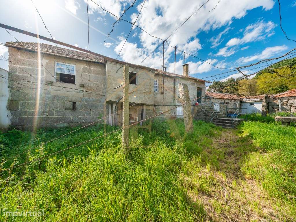 Quinta com Potencial de Expansão | Lordelo - Guimarães-27