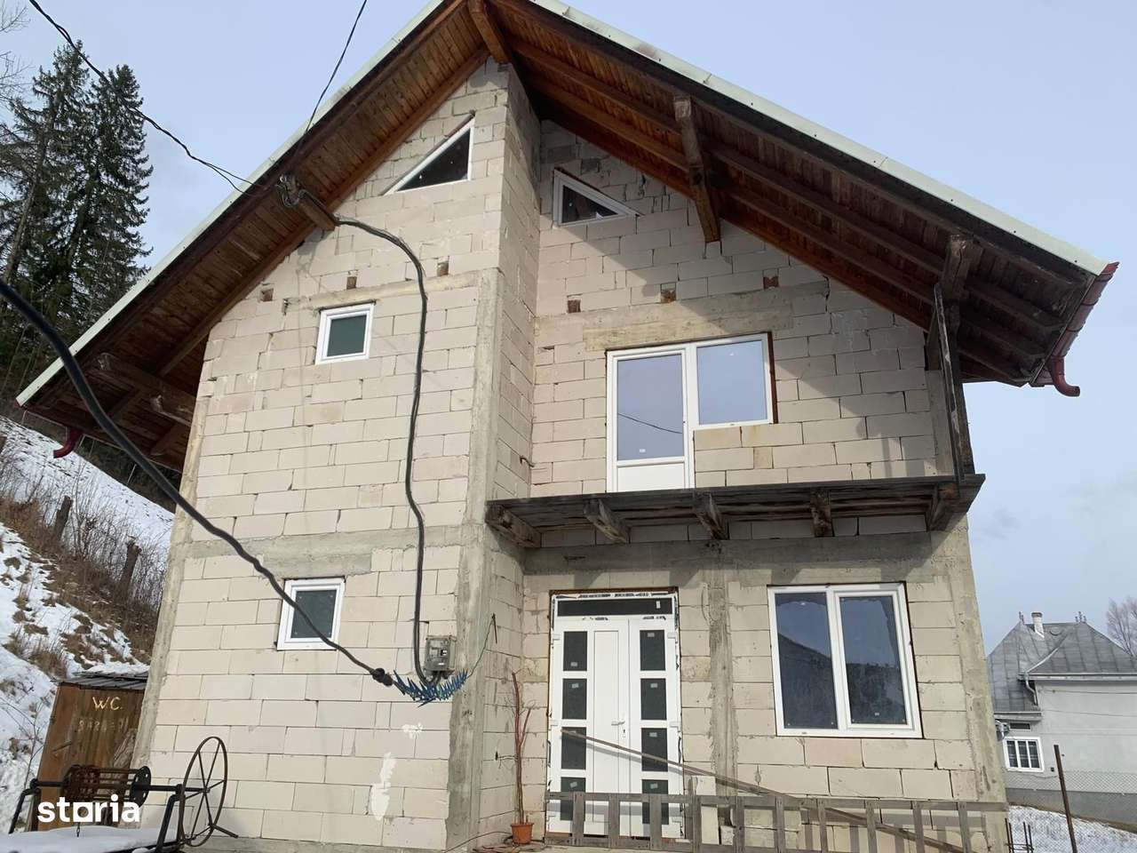 Casă P+E+M Putna | 300 mp utili | Teren 2.200 m-2