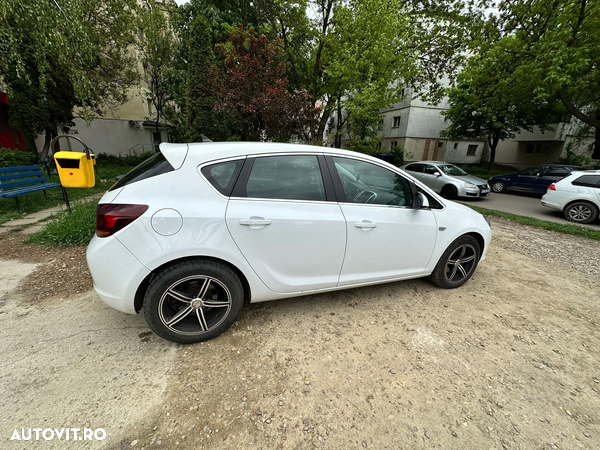 Opel Astra 2.0 CDTI Enjoy - 3