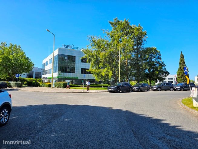 Escritórios com 780 m² na Quinta da Beloura-48
