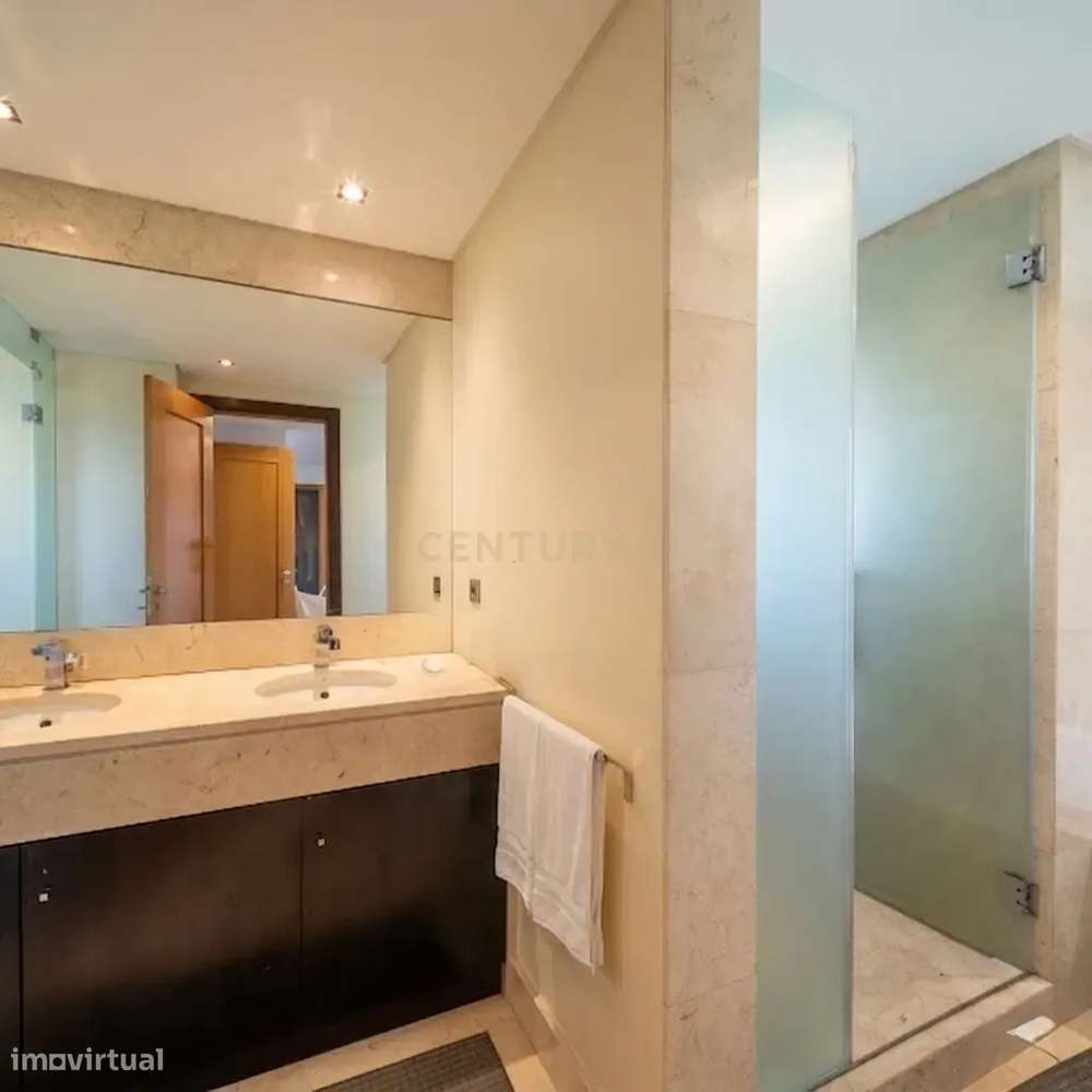 Apartamento T4 | Condomínio Quinta da Condessa | Frente de Mar-12