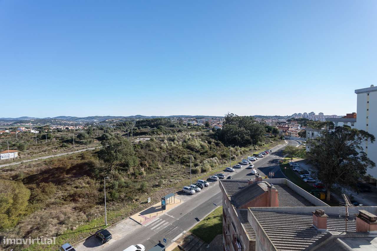 T3 em bom estado de conservação no Algueirão-23