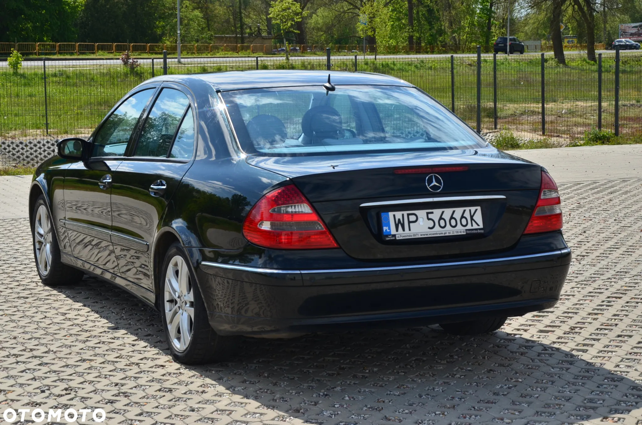 Mercedes-Benz Klasa E 500 4-Matic T Avantgarde - 18