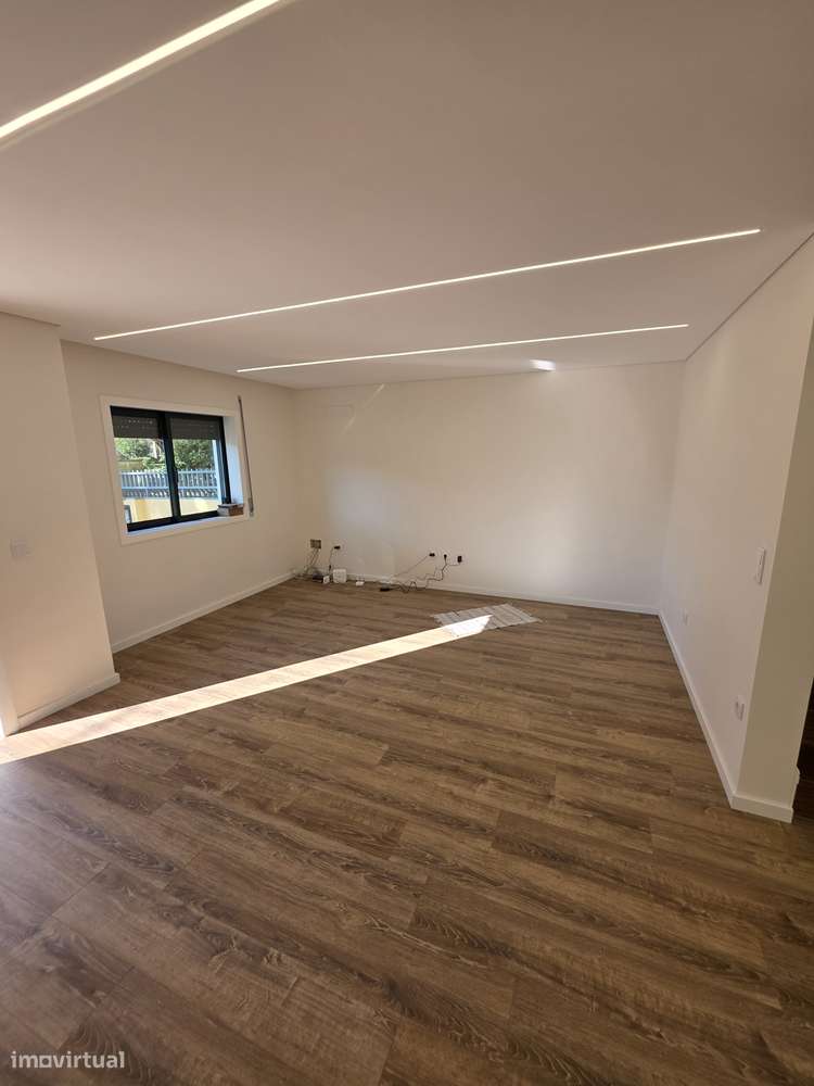 Moradia T3 Renovada a Estrear – Valongo - Grande imagem: 5/39