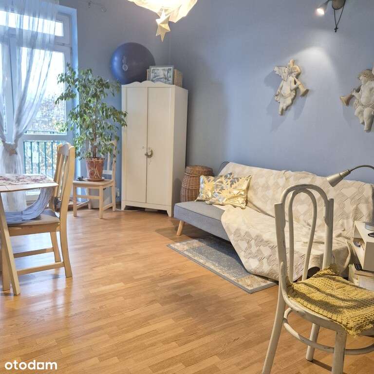 Klimatyczne mieszkanie, metro Słodowiec-1