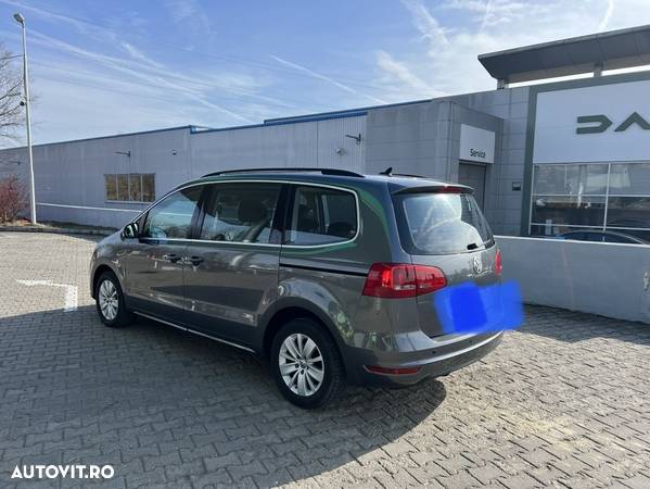 Volkswagen Sharan 2.0 TDI DSG BlueMotion Technology Highline - 23