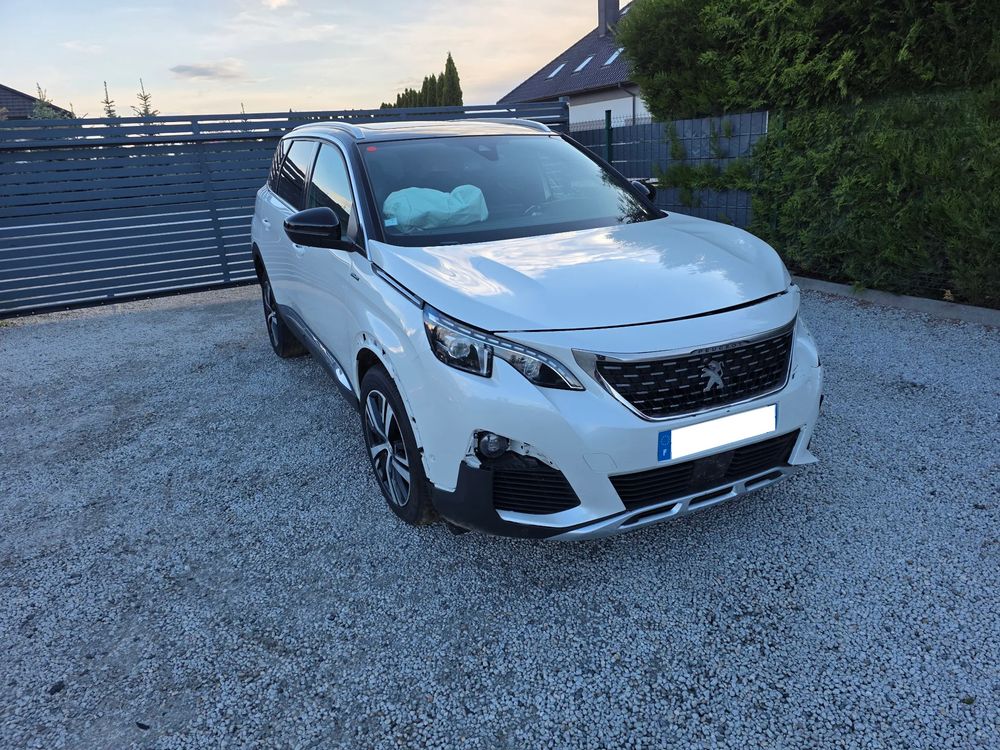 Peugeot 5008 II (2017-) BlueHDI 120 EAT6 Stop & Start Allure 2017