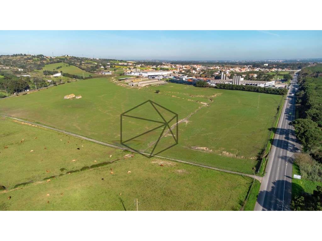 Lote de terreno para parque industrial com 20 hectares - Grande imagem: 2/24