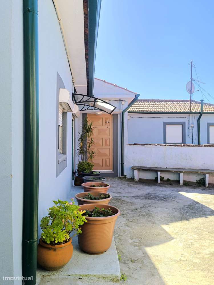 Quintinha com 4 Casas em Porto Campanhã-12
