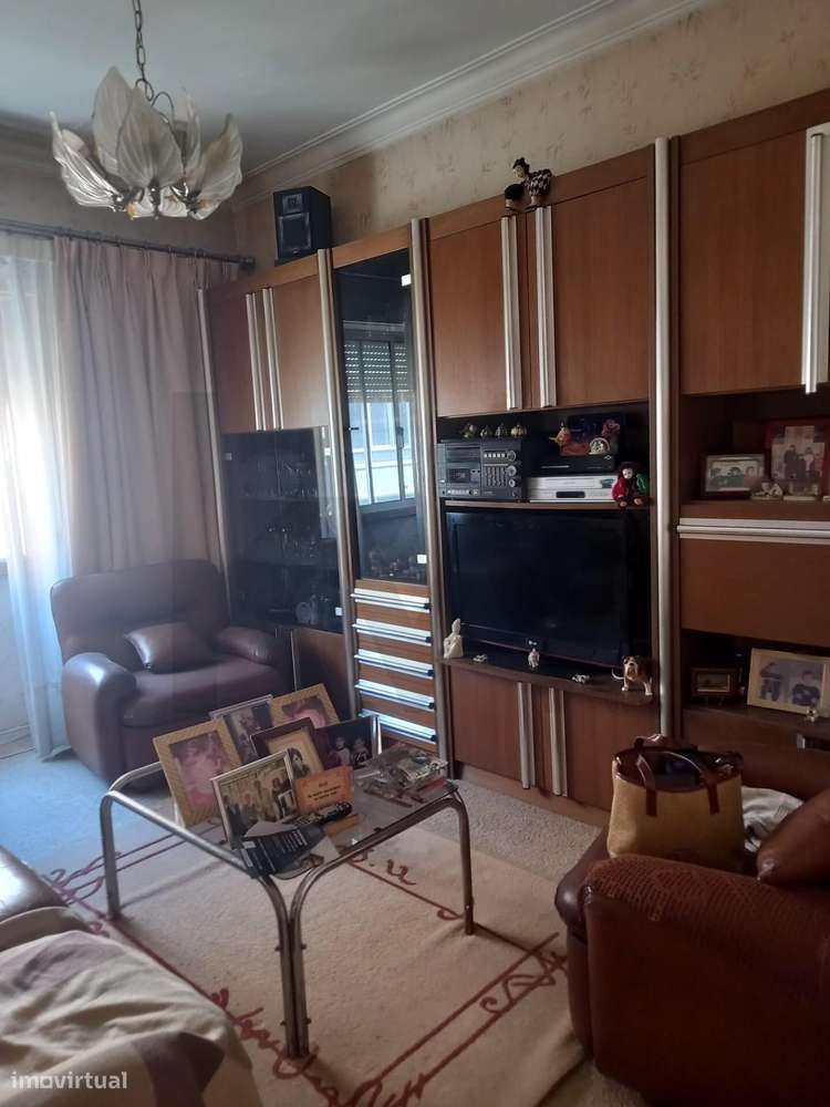 APARTAMENTO T2 - CENTRO QUELUZ-7