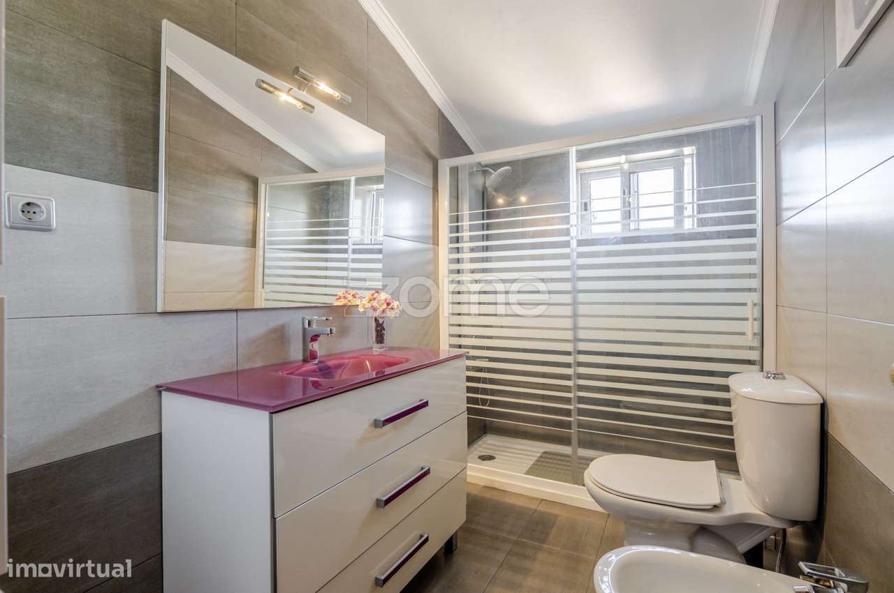 Duplex T3 com Terraço e Vista Mar em Gaia-33
