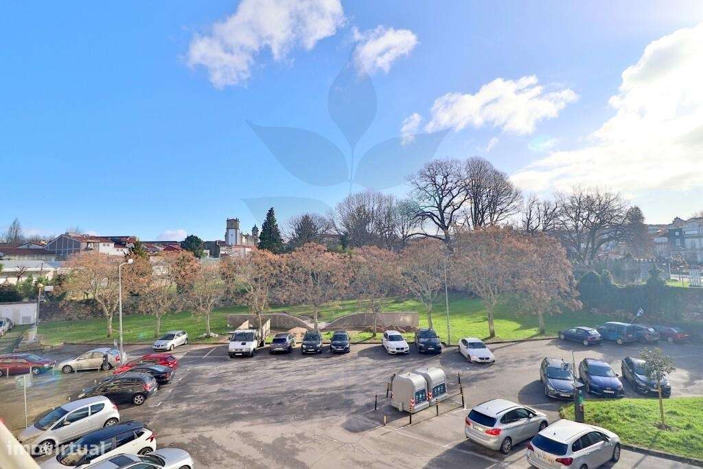 Venda apartamento T2 totalmente renovado em Maximinos-43