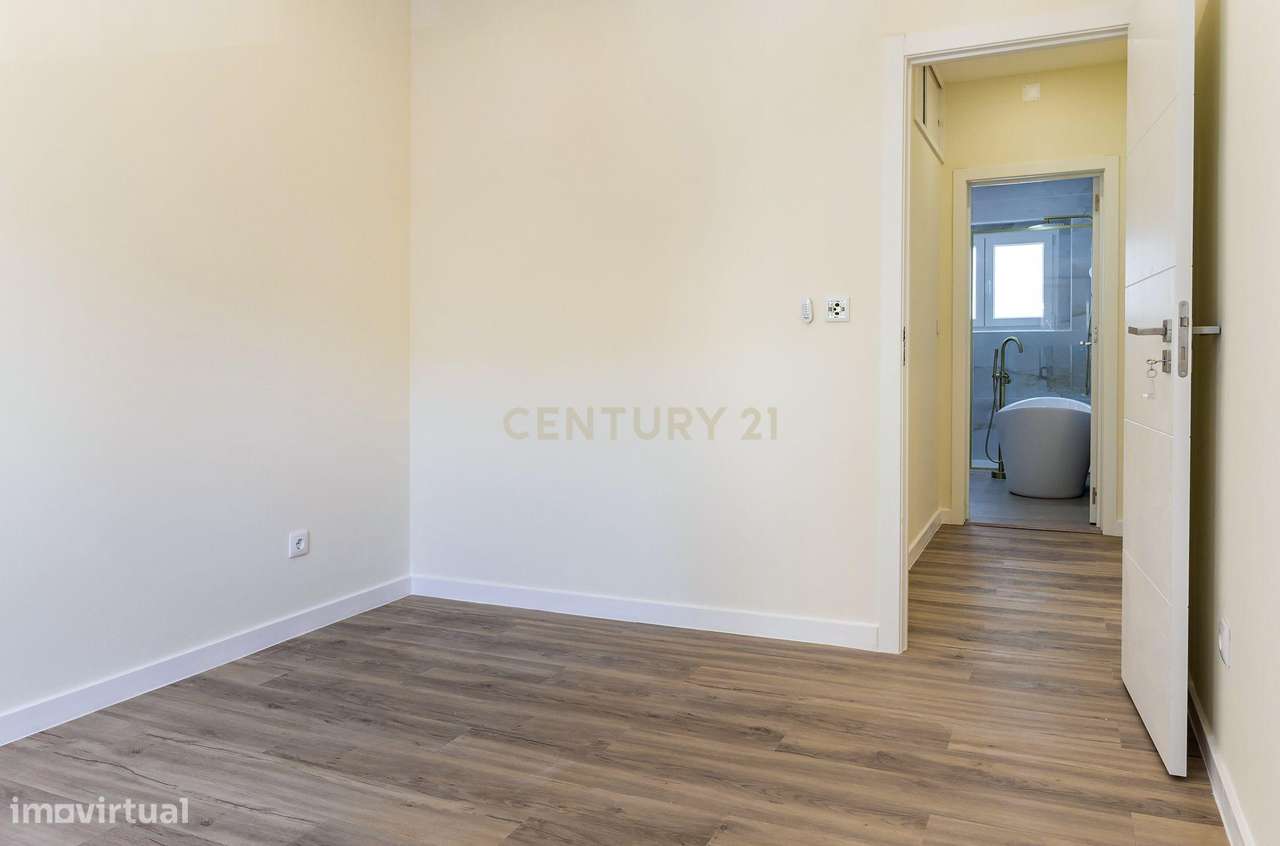 Apartamento T4 integralmente renovado em Alvalade, Lisboa. Em Venda!-9