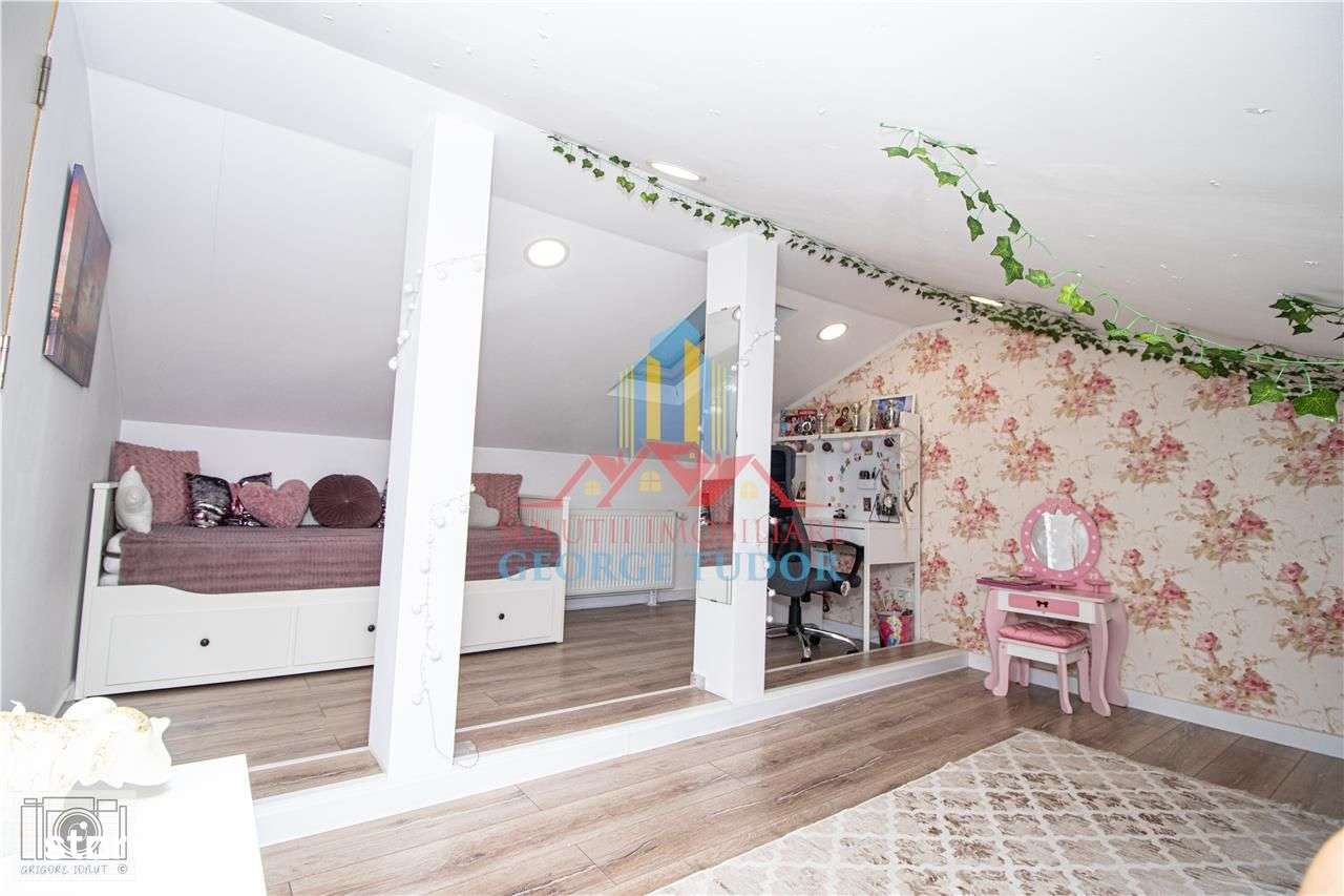 Apartament 3 camere + mansarda, 176 mp,  Str. Tineretului Nr 66,  Chia-17