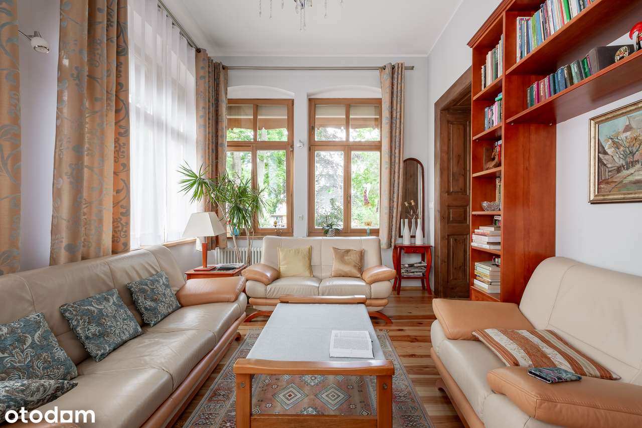 Unikatowe mieszkanie willowe dla konesera z dużym ogrodem-9