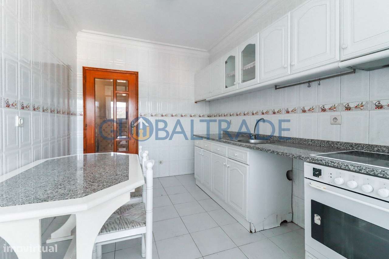 Apartamento T2 no centro de São Pedro da Cova-10