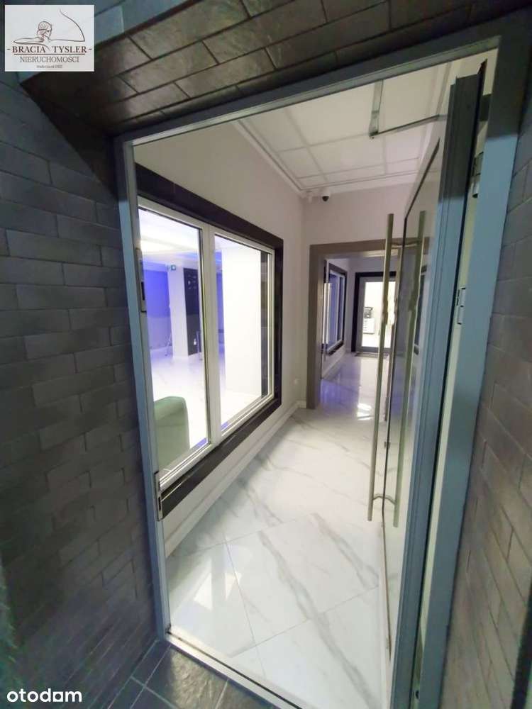 Dwa lokale na sprzedaż Centrum Świecia-3