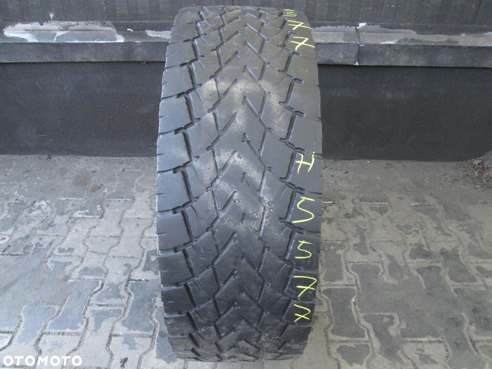 Opona 315/60R 22.5 Goodyear ULTRA GRIP MAX D Napędowa - 1