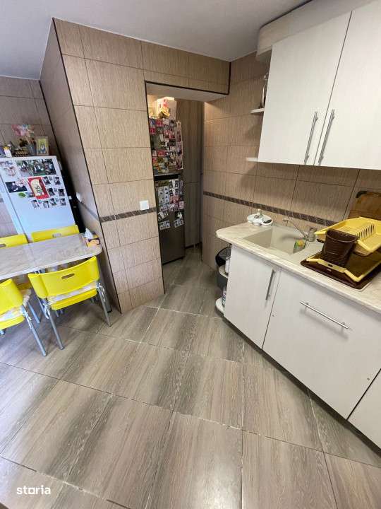 Casa spatioasa, complet mobilata, cu teren generos – Floresti, Praho-12