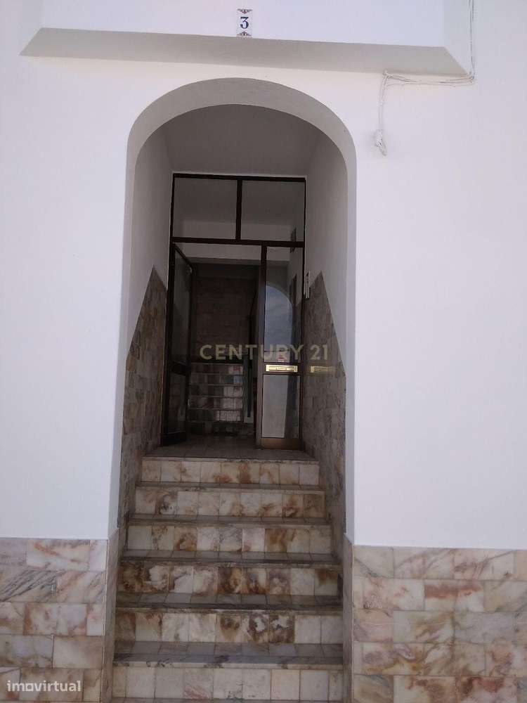 NÃO PERCA ESTA GRANDE OPORTUNIDADE!   APARTAMENTO ESPAÇOSO COM TERRAÇO - Grande imagem: 5/30