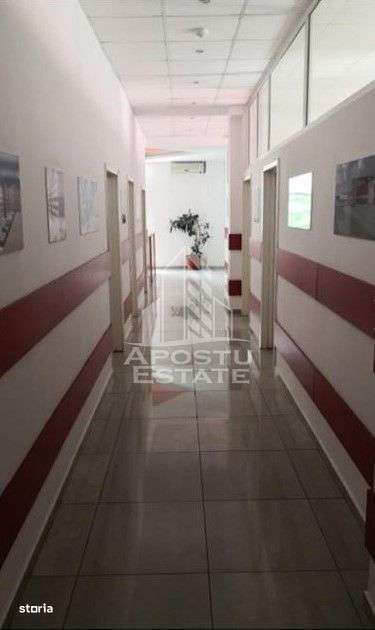 Spatii pentru birouri 500 mp Zona UTA - Imagine principală: 5/5
