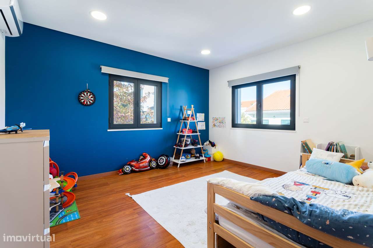 Oportunidade única: Moradia Isolada de Sonho em Famões: Conforto, Mode-29