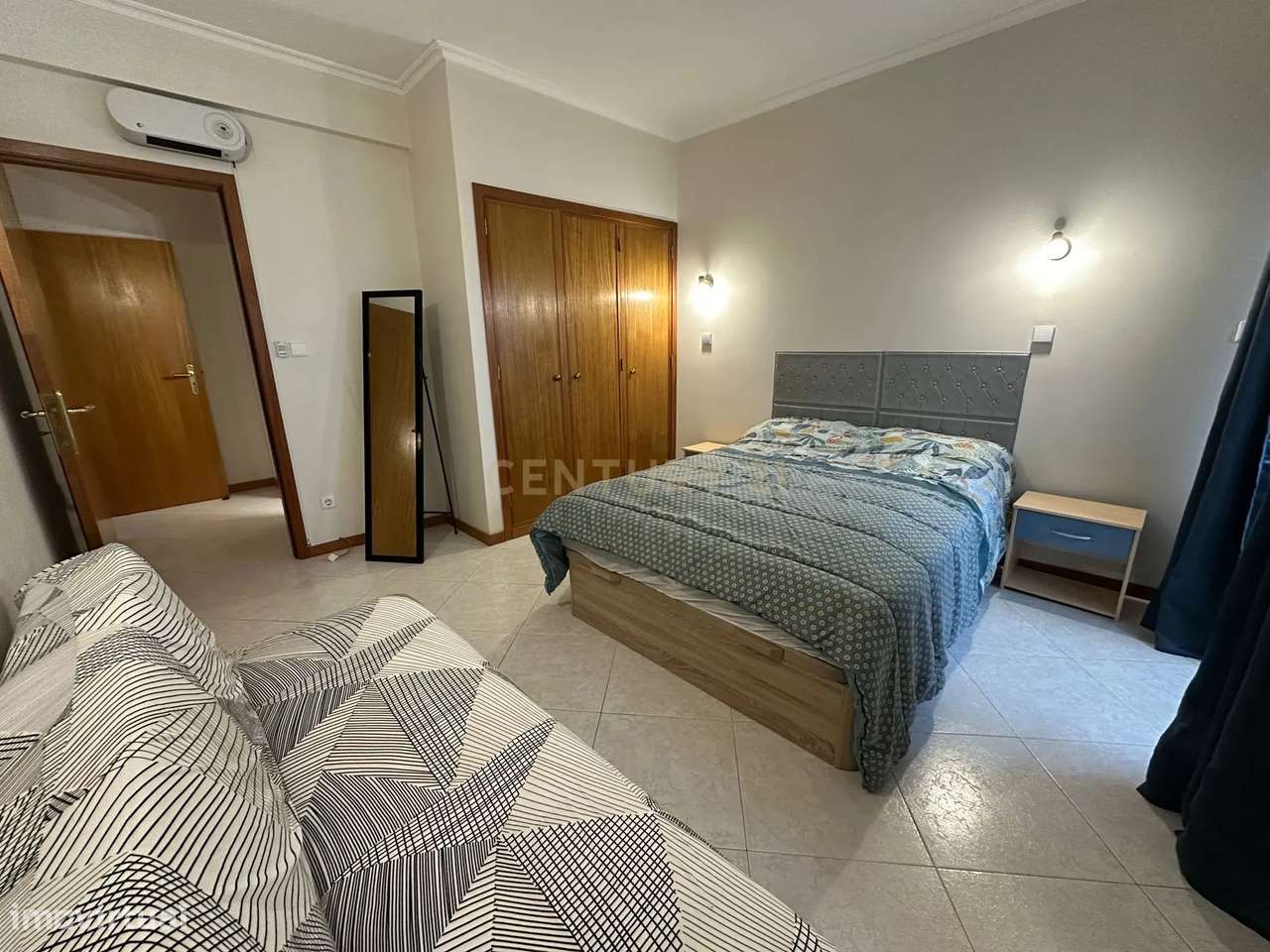 Magnífico apartamento T2 com Piscina e vista mar no coração de Albufei-23