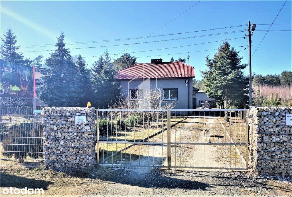 Dom z domkiem gościnnym w Blok Dobroszyce.