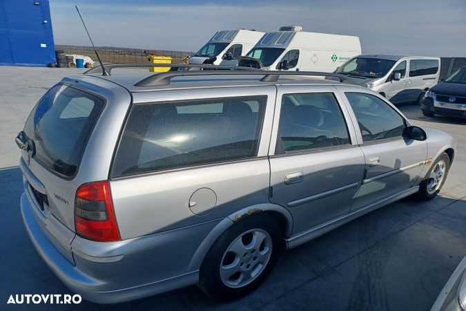 Bara spate Opel Vectra B (facelift)  [din 1999 pana  2002] seria wagon 5-usi 1.6 AT (101 hp) - 6