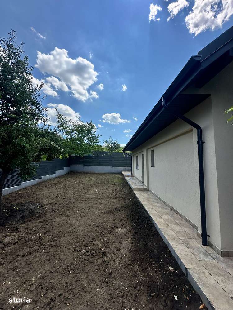 Casa cu 4 camere Vladiceni-9
