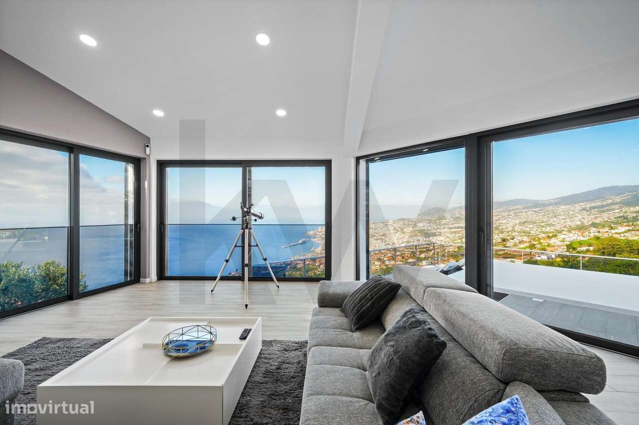 Moradia T4 com piscina e vista oceano, São Gonçalo, Funchal-14