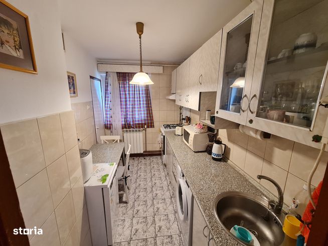 Vand ap.3 camere 2 bai, Lebada Piata Agro. et.1,Termoteca,Clima,Balcon-0
