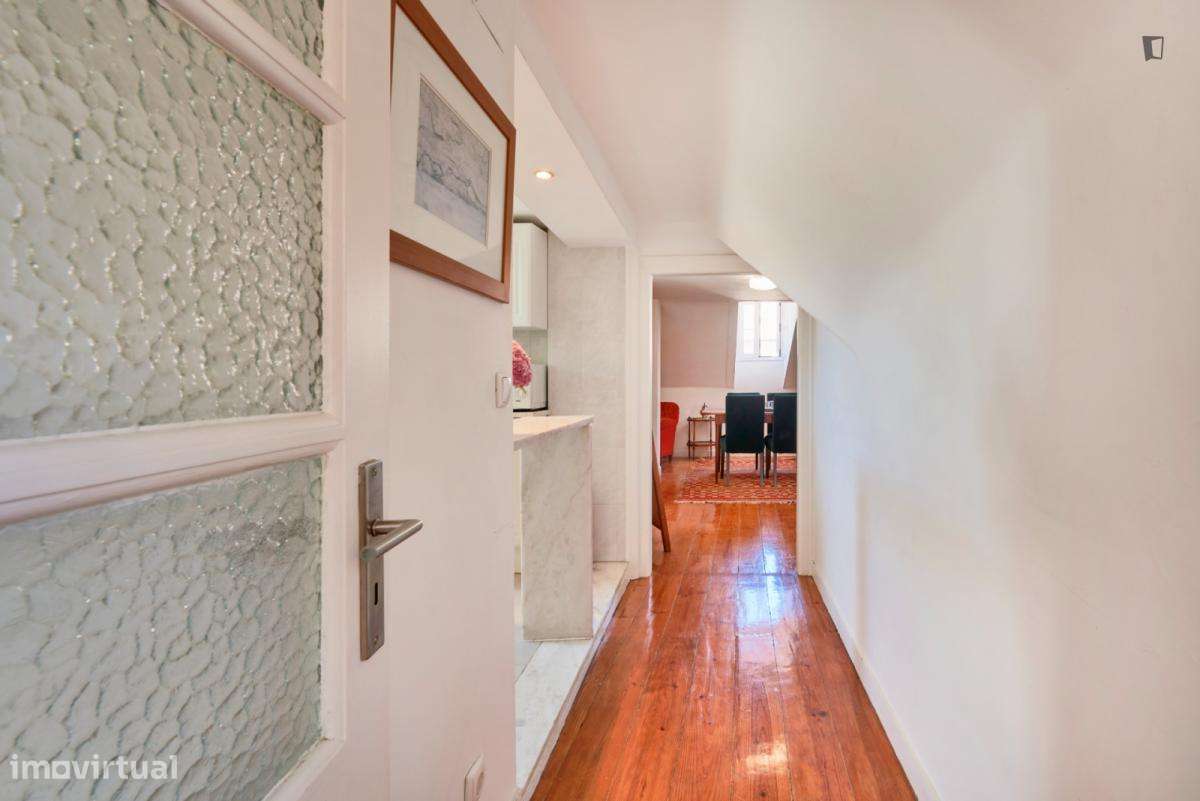 Apartamento com 2 quartos - localizado em Cais do Sodré Lisbon - Grande imagem: 4/10