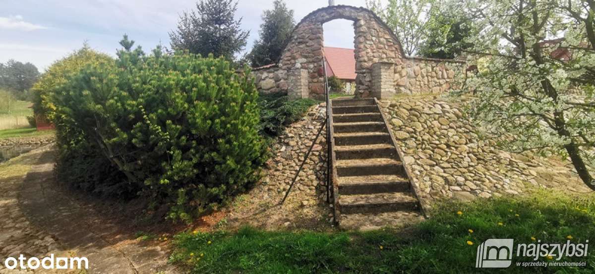 Dom na sprzedaż, 8 pokoi, 250 m², Mirosławiec