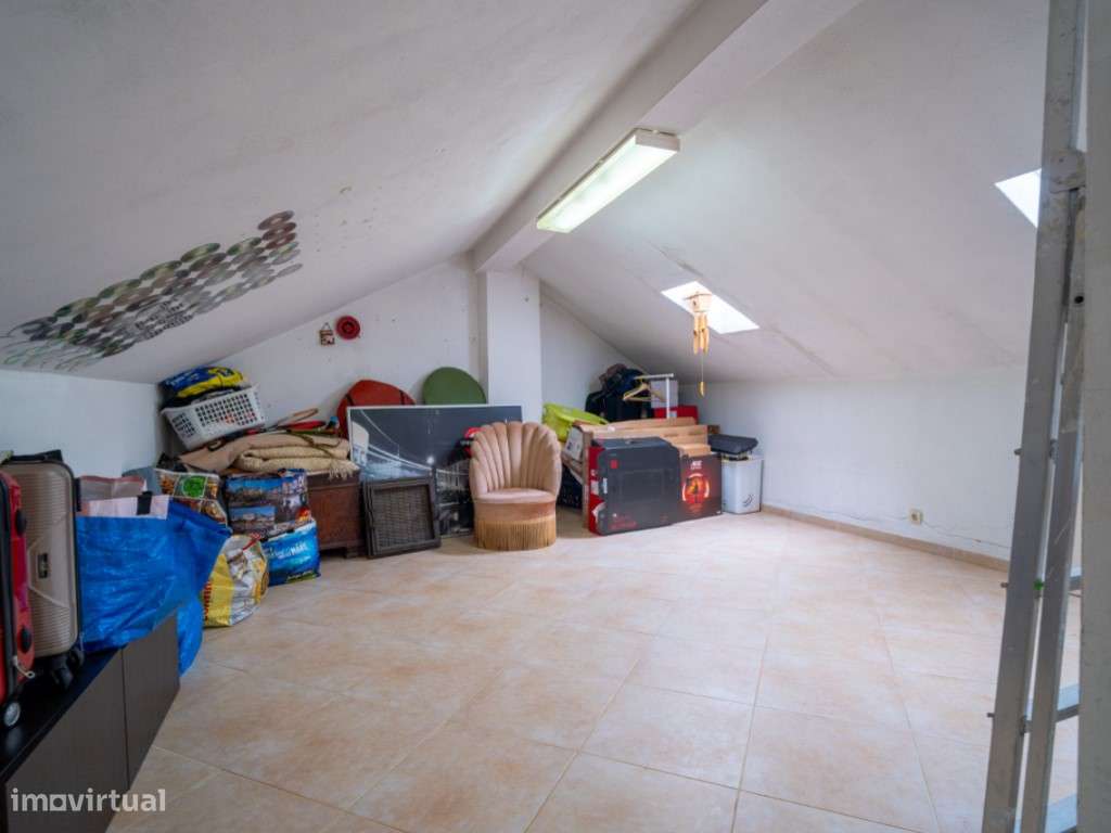 Apartamento T3 com varanda e vista deslumbrante para a Praia do Nor...-32