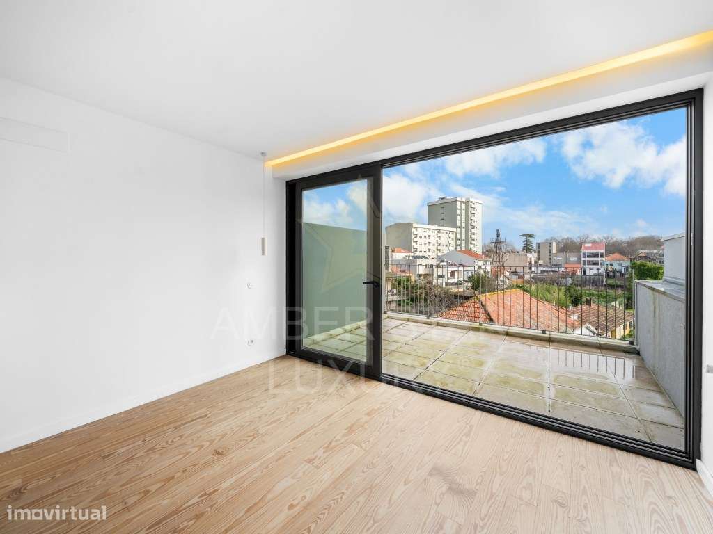 Moradia T4 com Jardim a 10 minutos da Praia-31