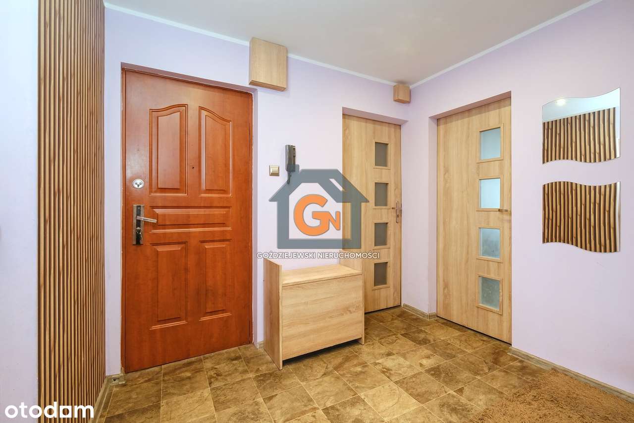 Sprzedam 3 pok. mieszkanie o pow.  57,60m2 ul. Galaktyczna-1