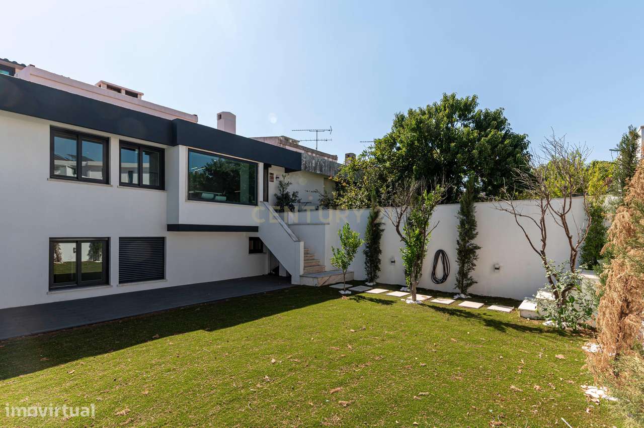 Luxuosa Moradia T4 em Alfragide, Amadora - 307m² - Grande imagem: 4/60