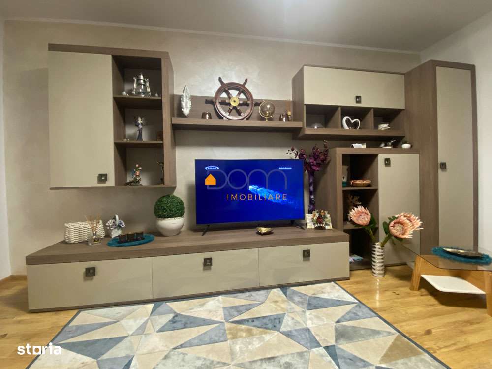 Apartament renovat, vedere la Dunare - Imagine principală: 2/13