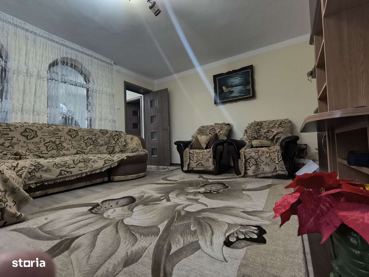 Casa de vânzare în Malu cu Flori- liniște, natura și aer curat!-12