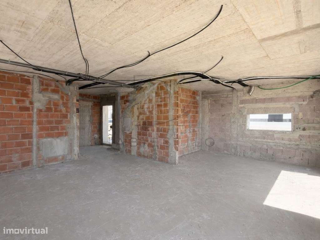 Moradia Nova T4 com Piscina em Azeitão- Vista Serra da Arrábida-7