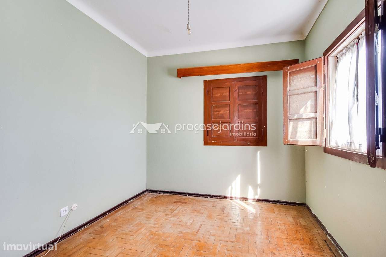 Moradia T4 - Grande imagem: 5/30