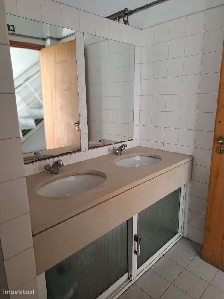 Pavilhão Industrial - Azurém-12