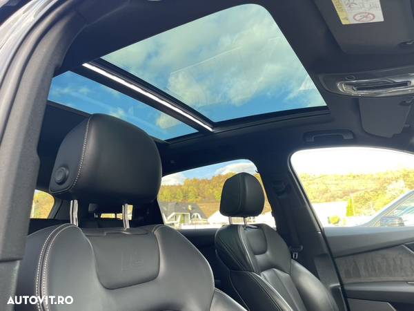 Audi Q7 - 19