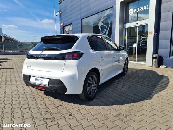 Peugeot 208 1.2 L PureTech STT Allure - 3